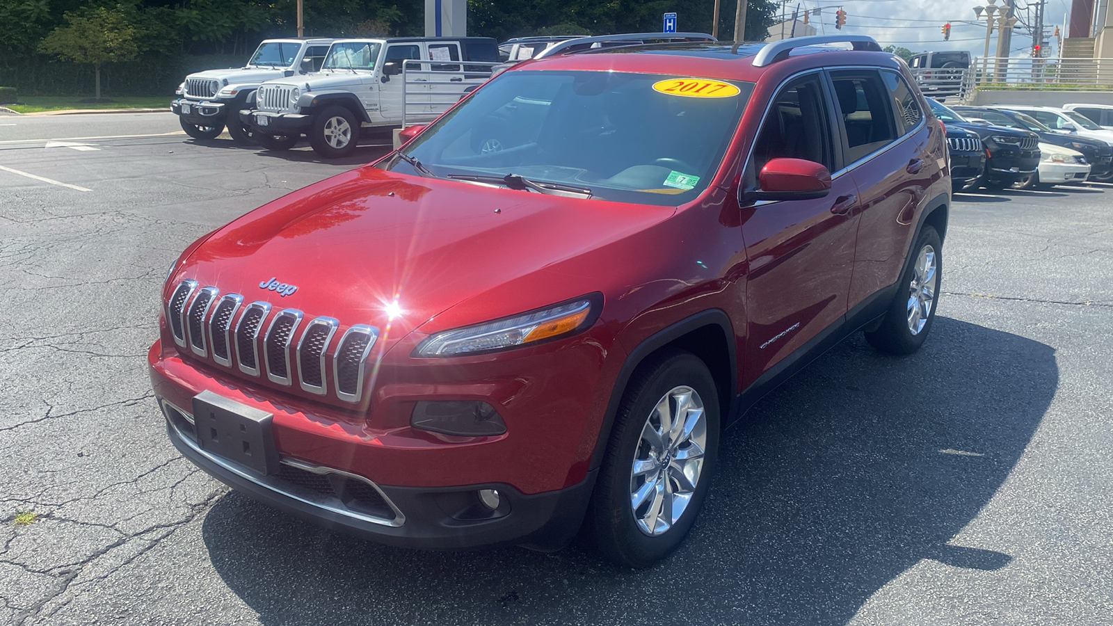 2017 Jeep Cherokee Limited 3