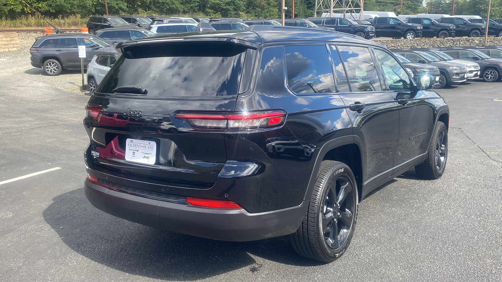 2024 Jeep Grand Cherokee L Altitude 28