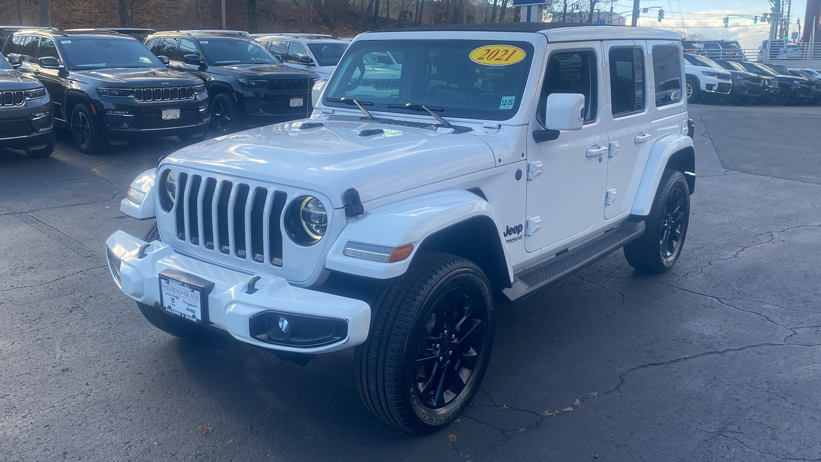 2021 Jeep Wrangler Unlimited Sahara High Altitude 3