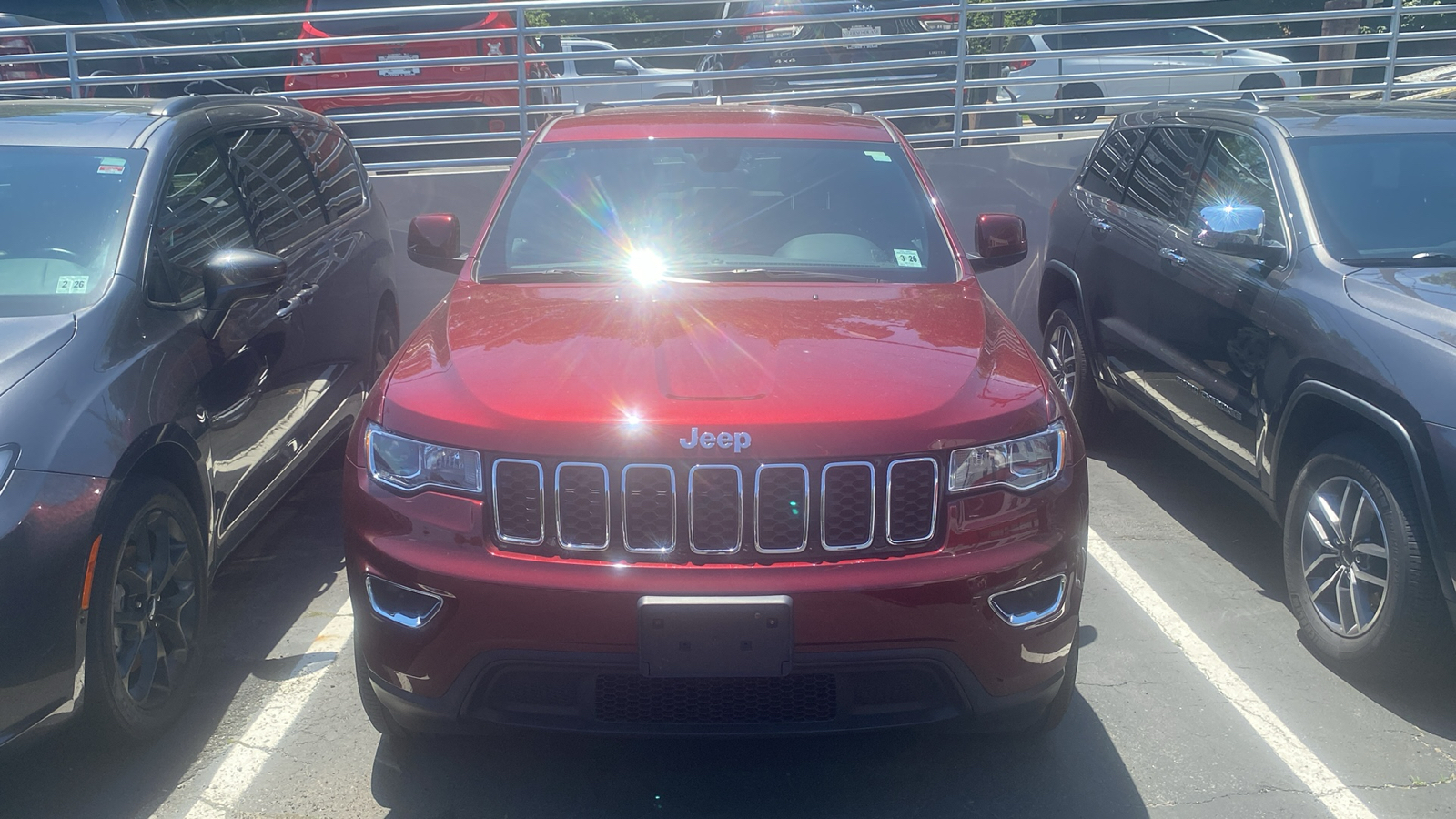 2021 Jeep Grand Cherokee Laredo E 3