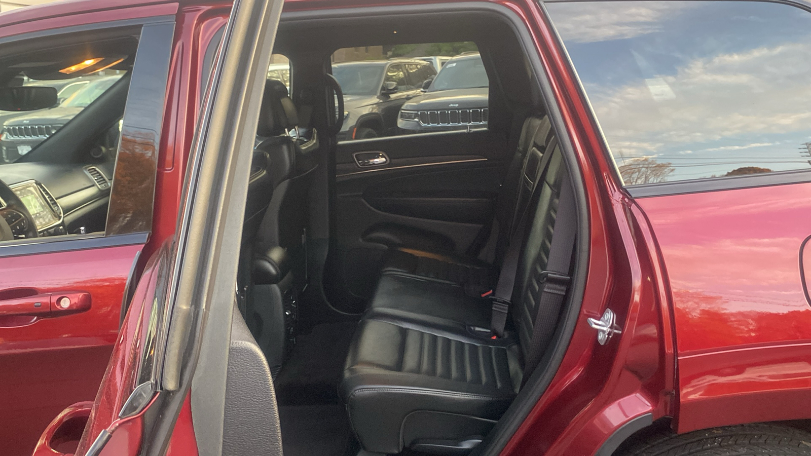 2019 Jeep Grand Cherokee Limited X 22