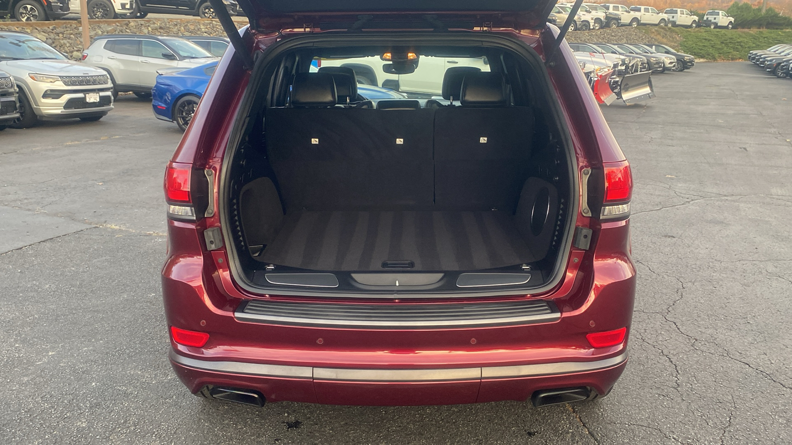 2019 Jeep Grand Cherokee Limited X 26