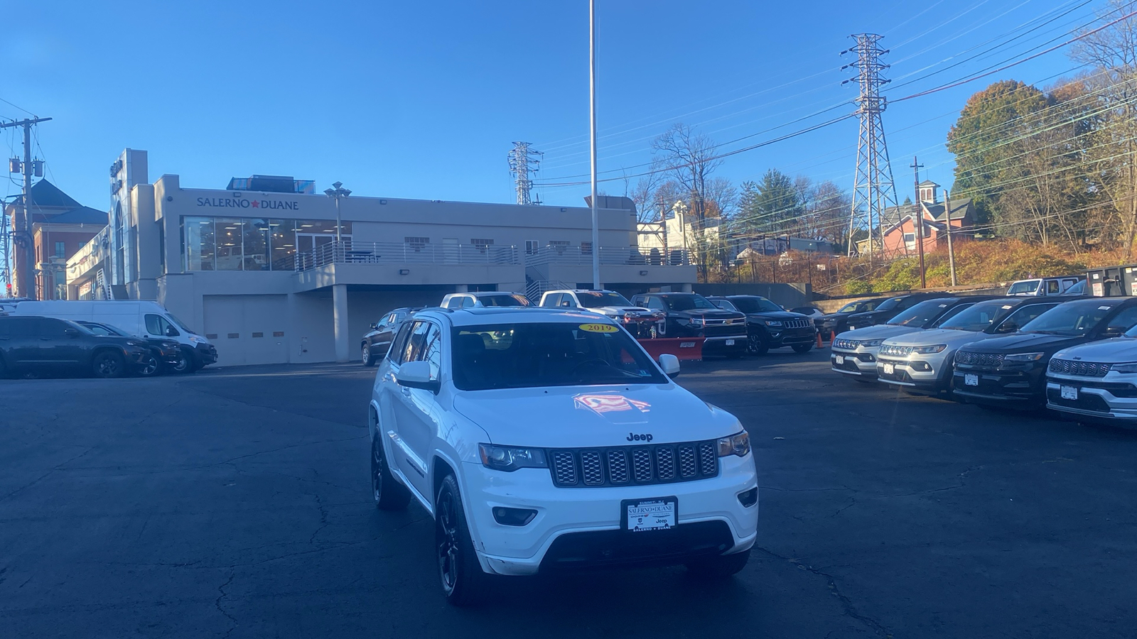 2019 Jeep Grand Cherokee Altitude 1