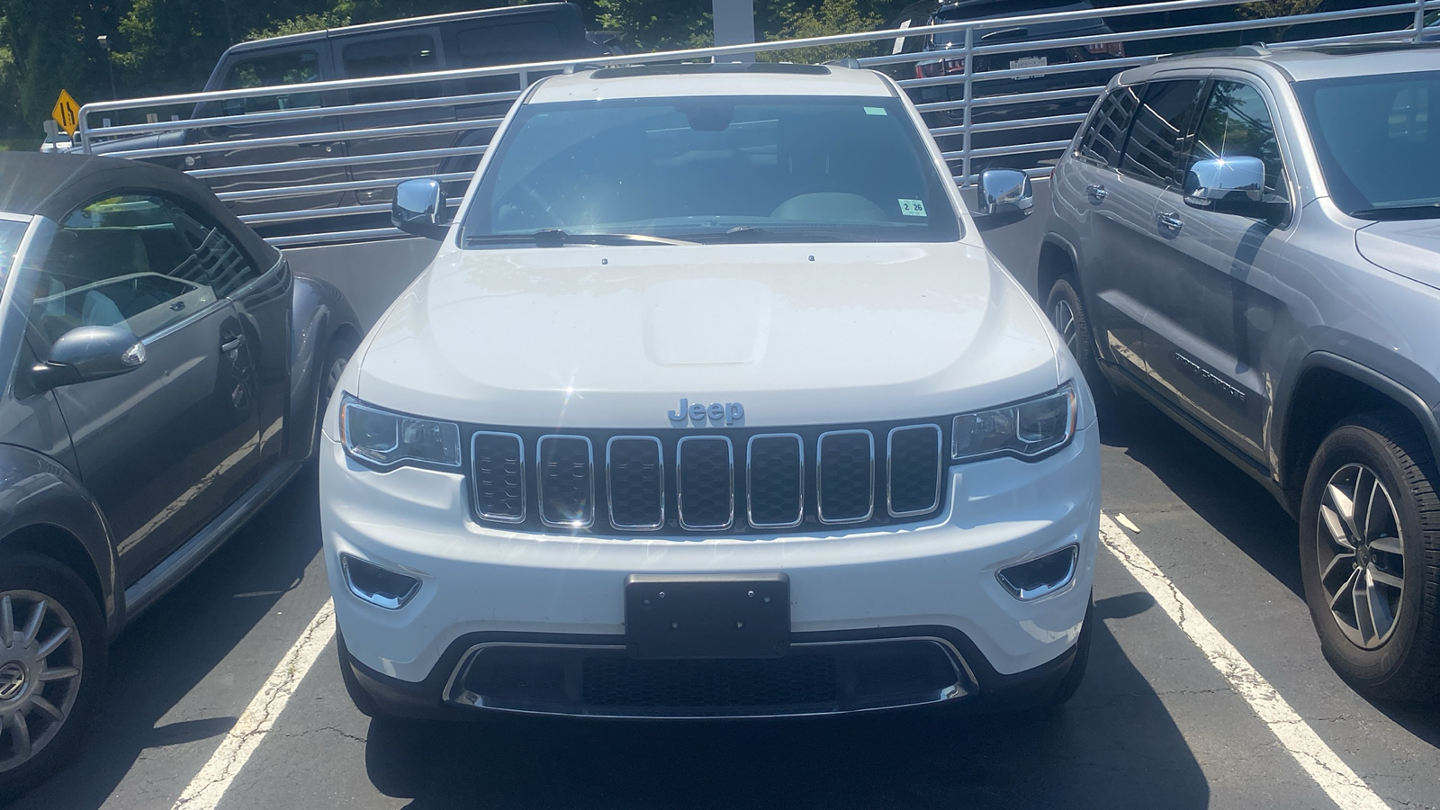 2021 Jeep Grand Cherokee Limited 3