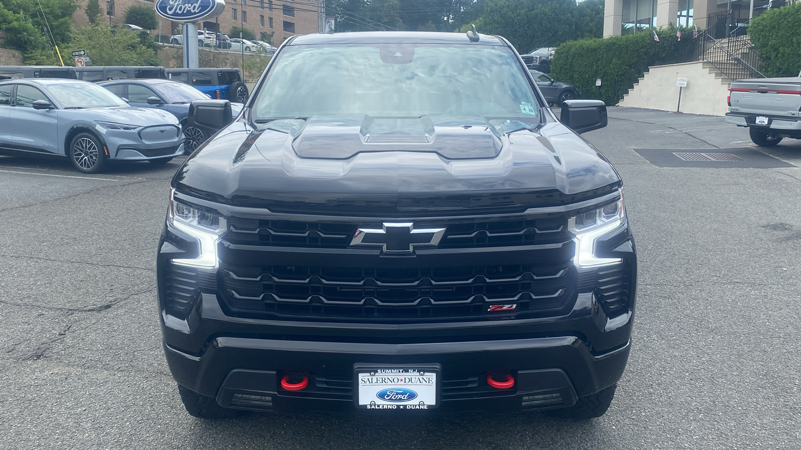 2022 Chevrolet Silverado 1500 LT Trail Boss 2