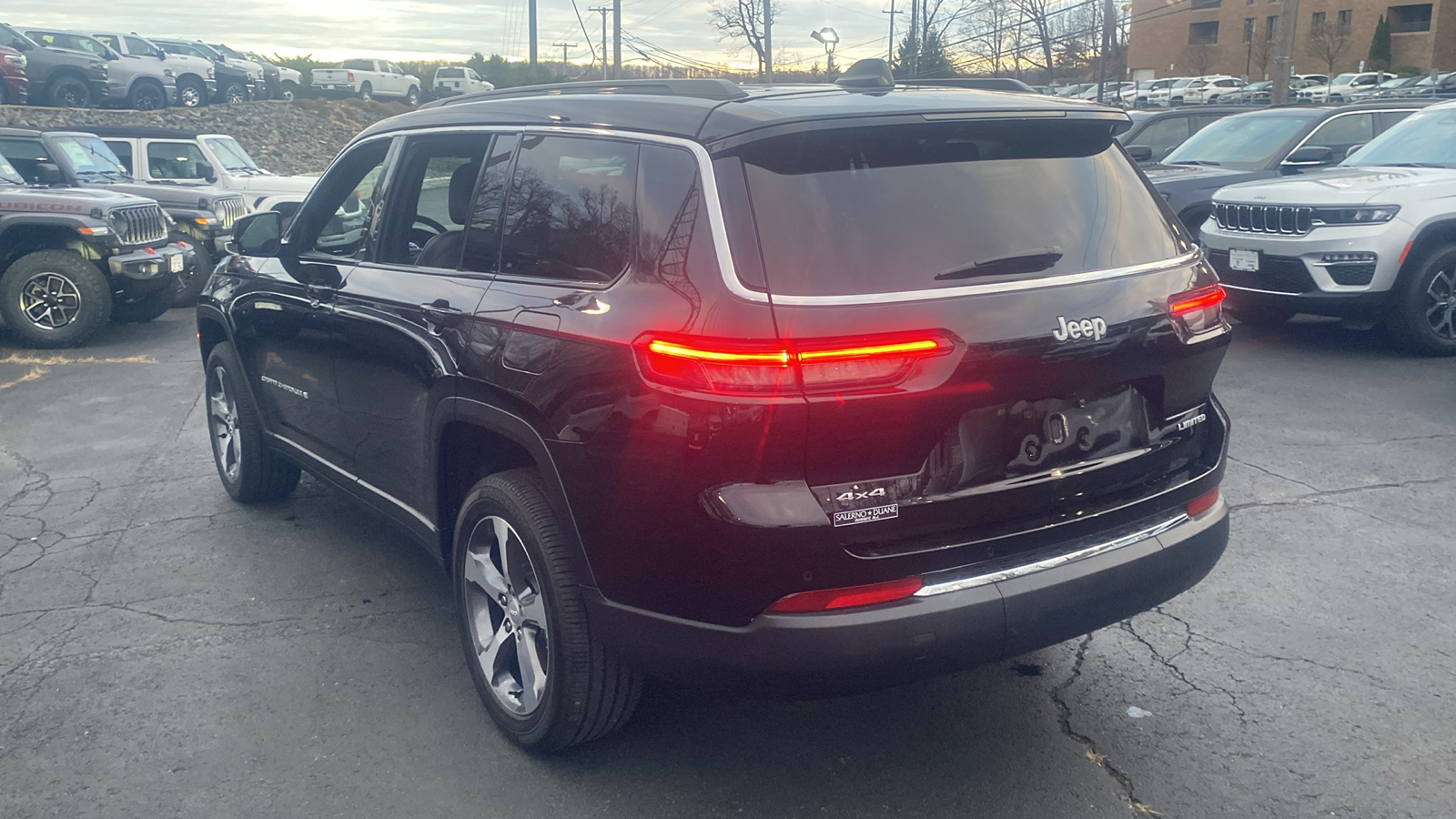 2024 Jeep Grand Cherokee L Limited 26