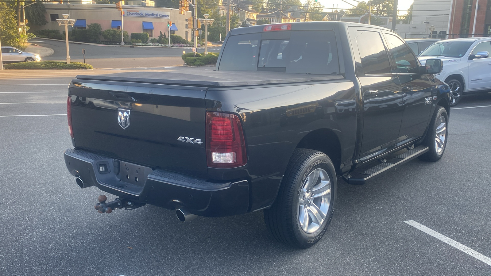 2017 Ram 1500 Sport 27