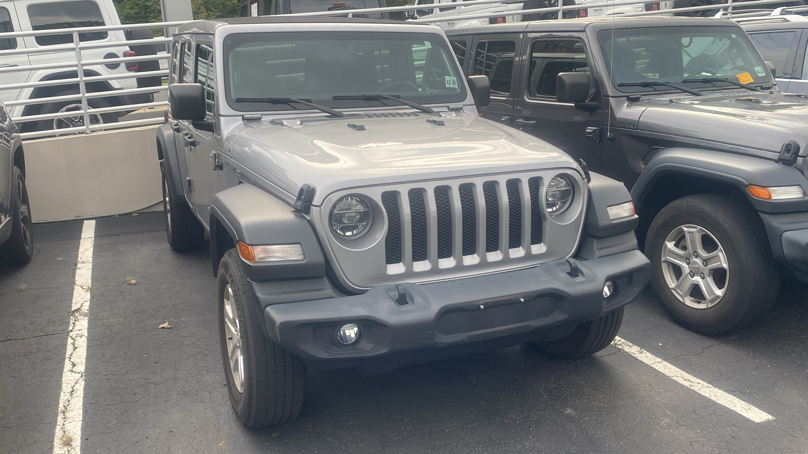 2021 Jeep Wrangler Unlimited Sport 2