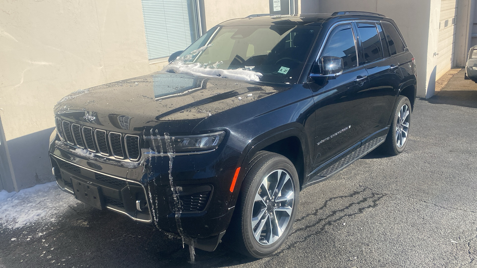 2022 Jeep Grand Cherokee Overland 2