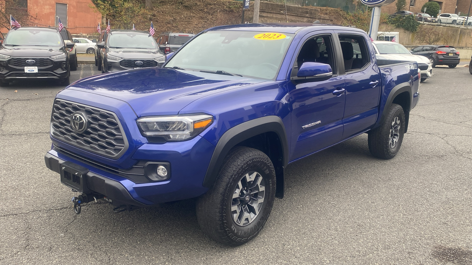 2023 Toyota Tacoma 4WD SR5 3