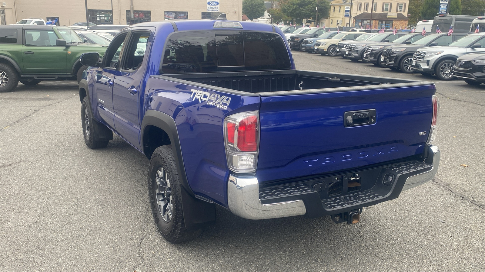 2023 Toyota Tacoma 4WD SR5 23