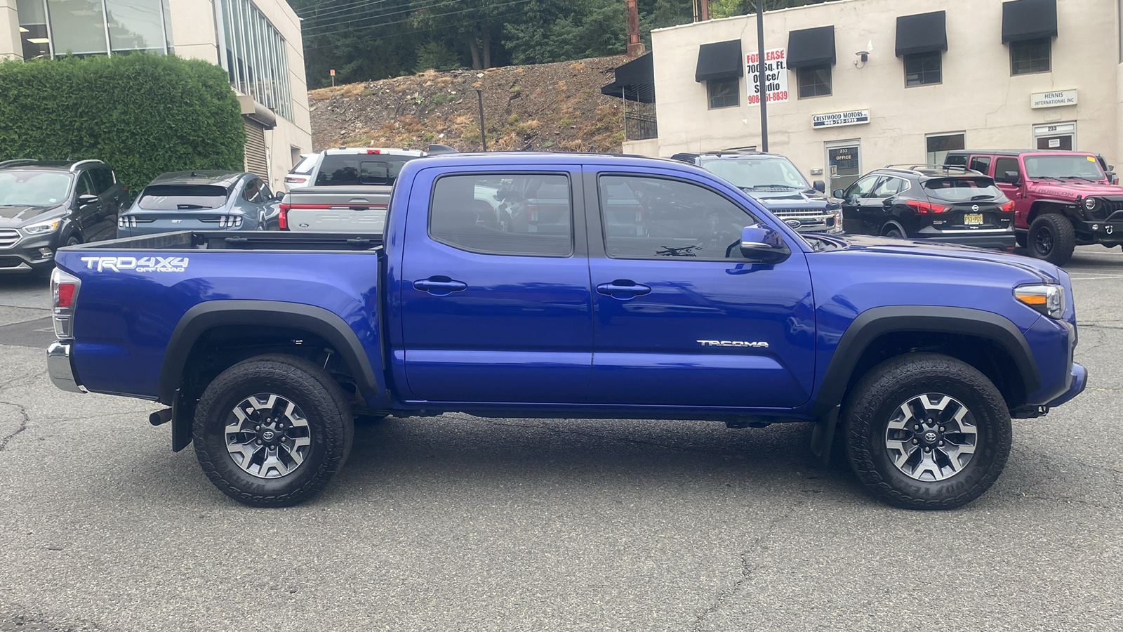 2023 Toyota Tacoma 4WD SR5 27