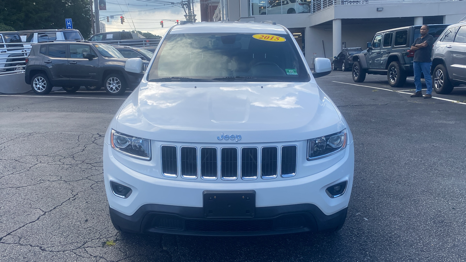 2015 Jeep Grand Cherokee Laredo 2