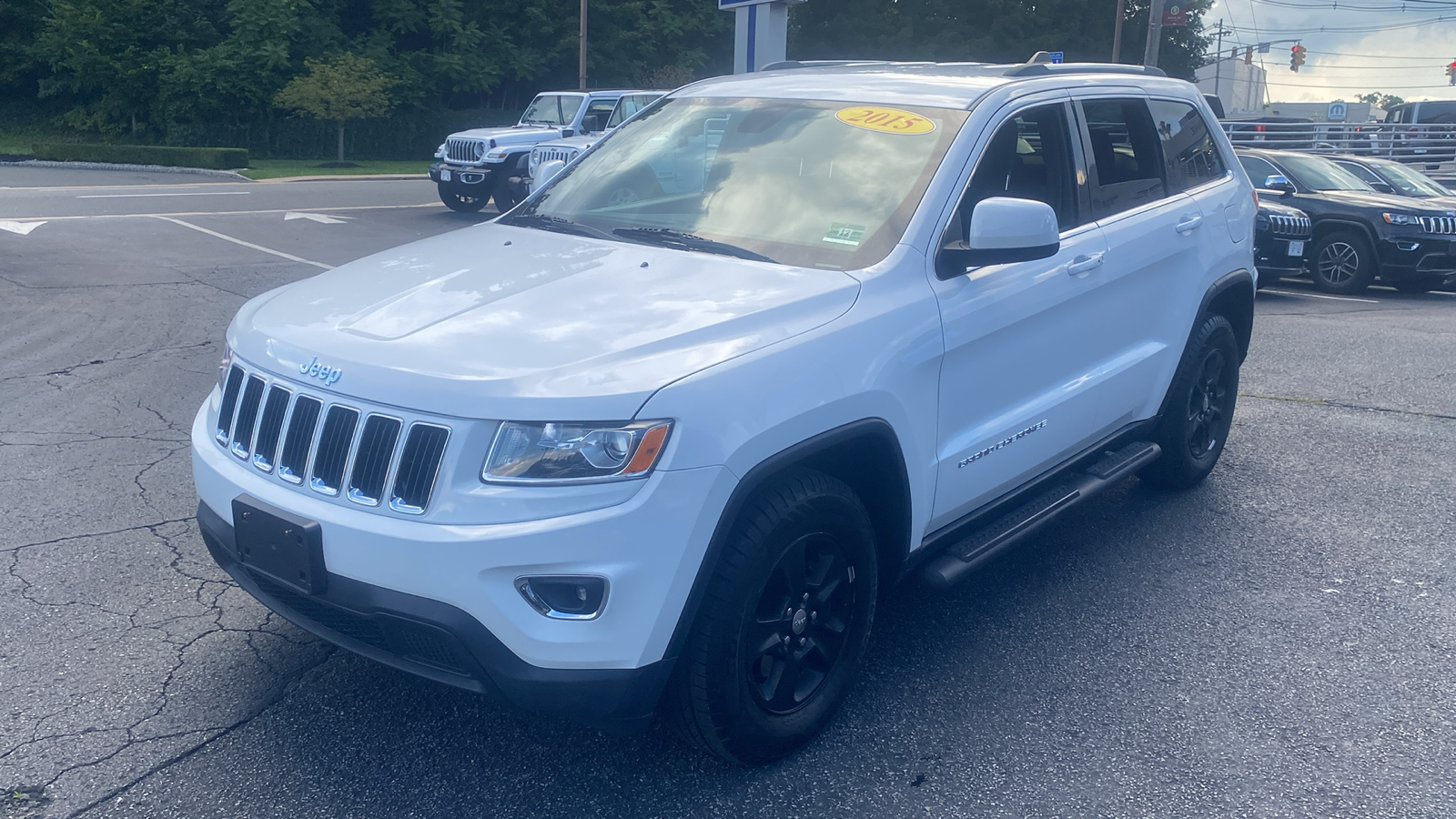 2015 Jeep Grand Cherokee Laredo 3