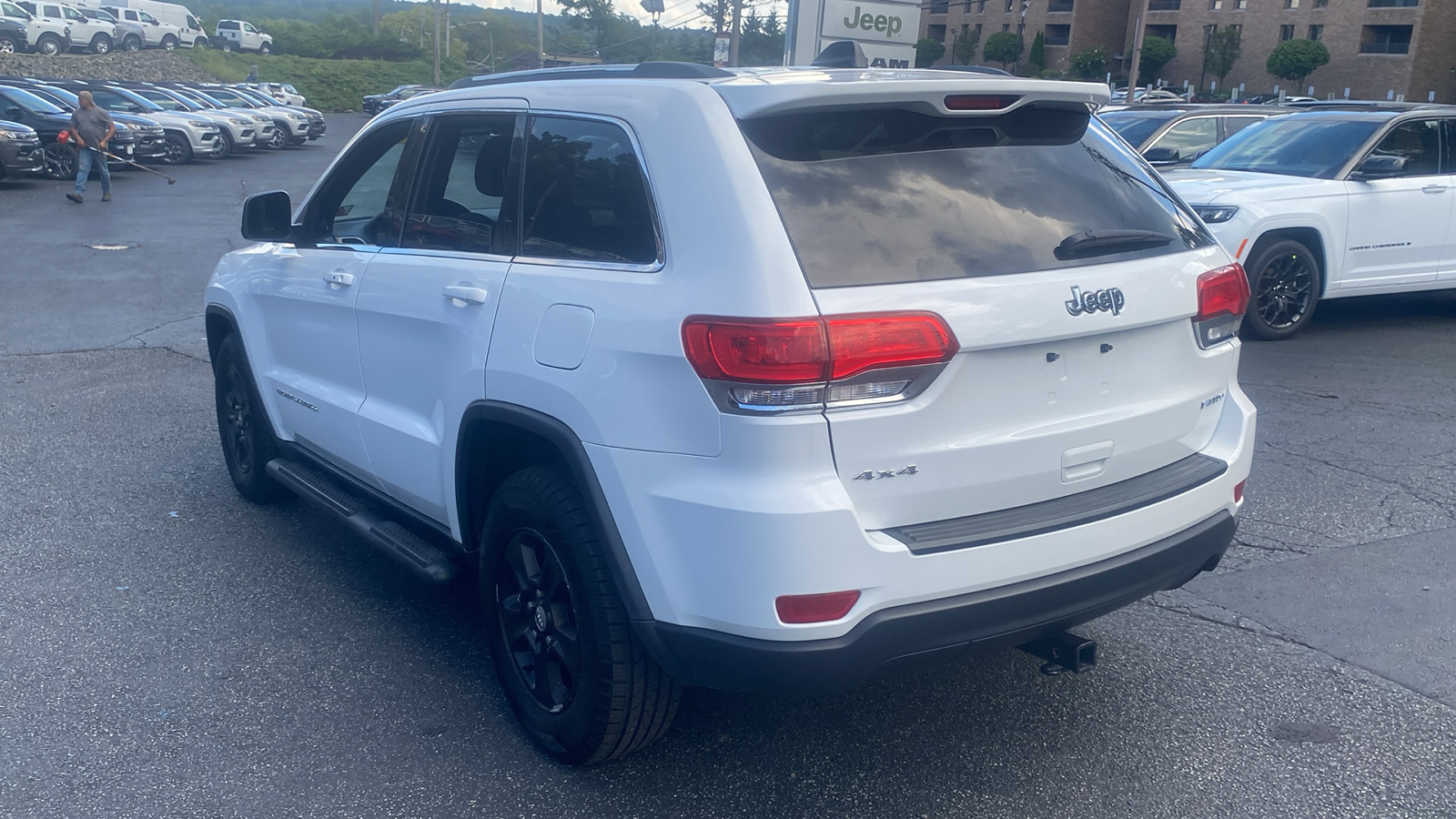 2015 Jeep Grand Cherokee Laredo 22