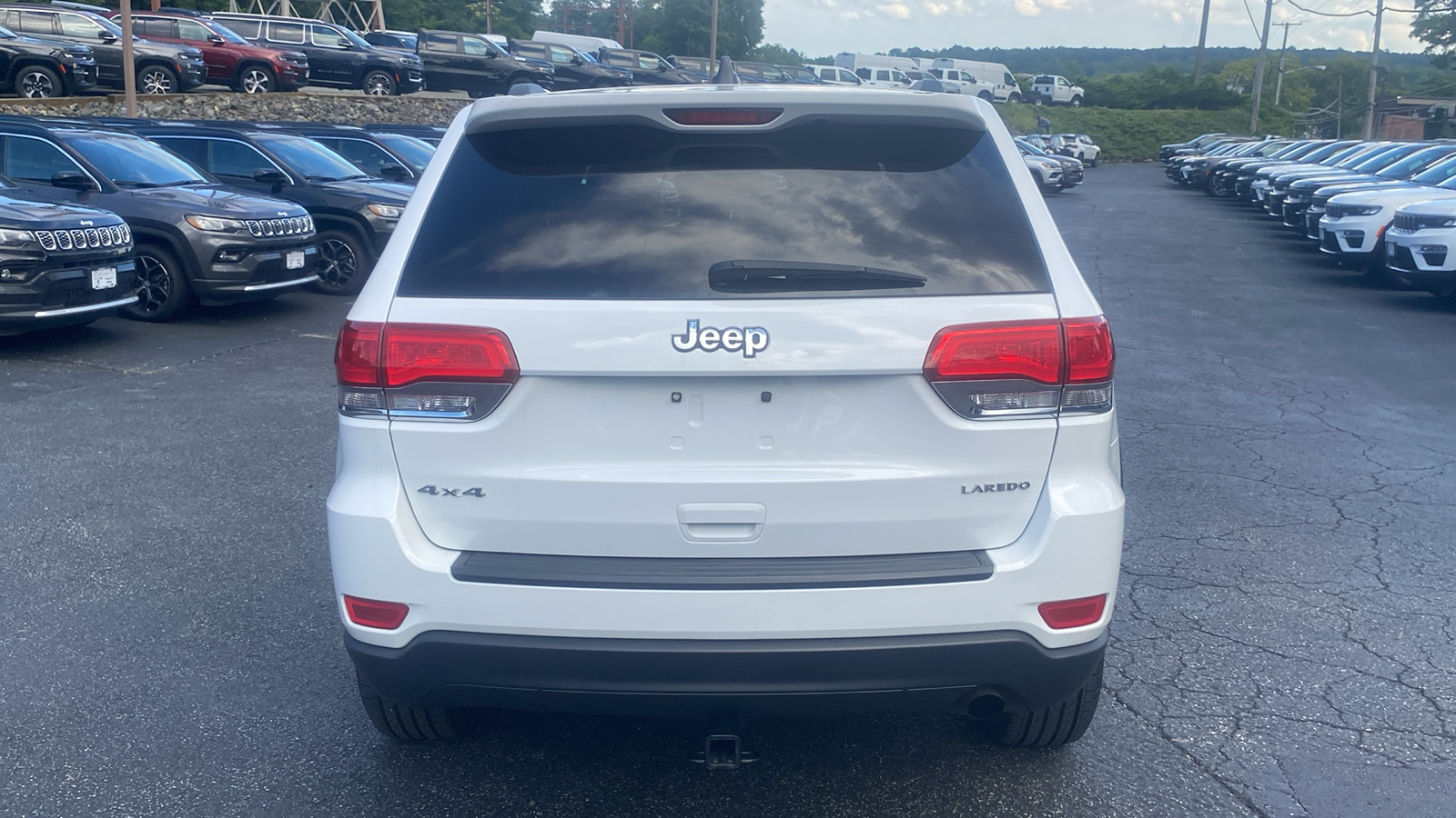 2015 Jeep Grand Cherokee Laredo 23