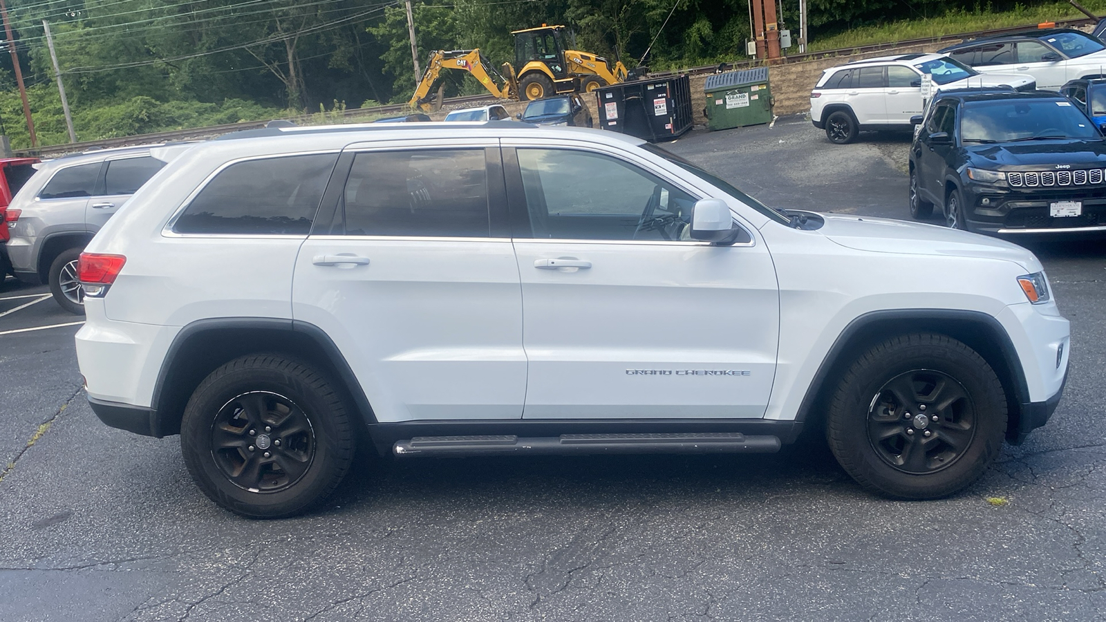 2015 Jeep Grand Cherokee Laredo 26