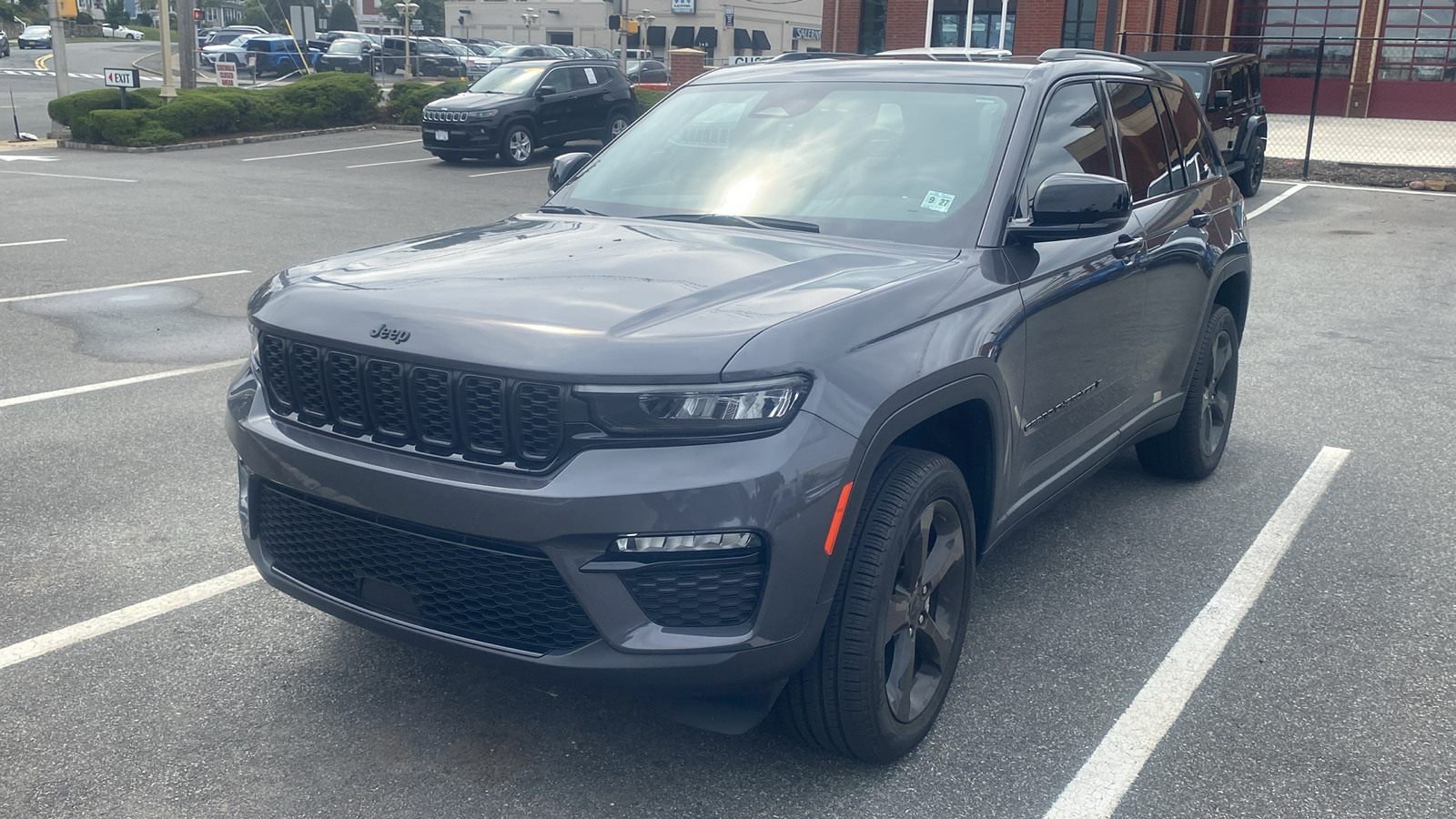 2023 Jeep Grand Cherokee Limited 5