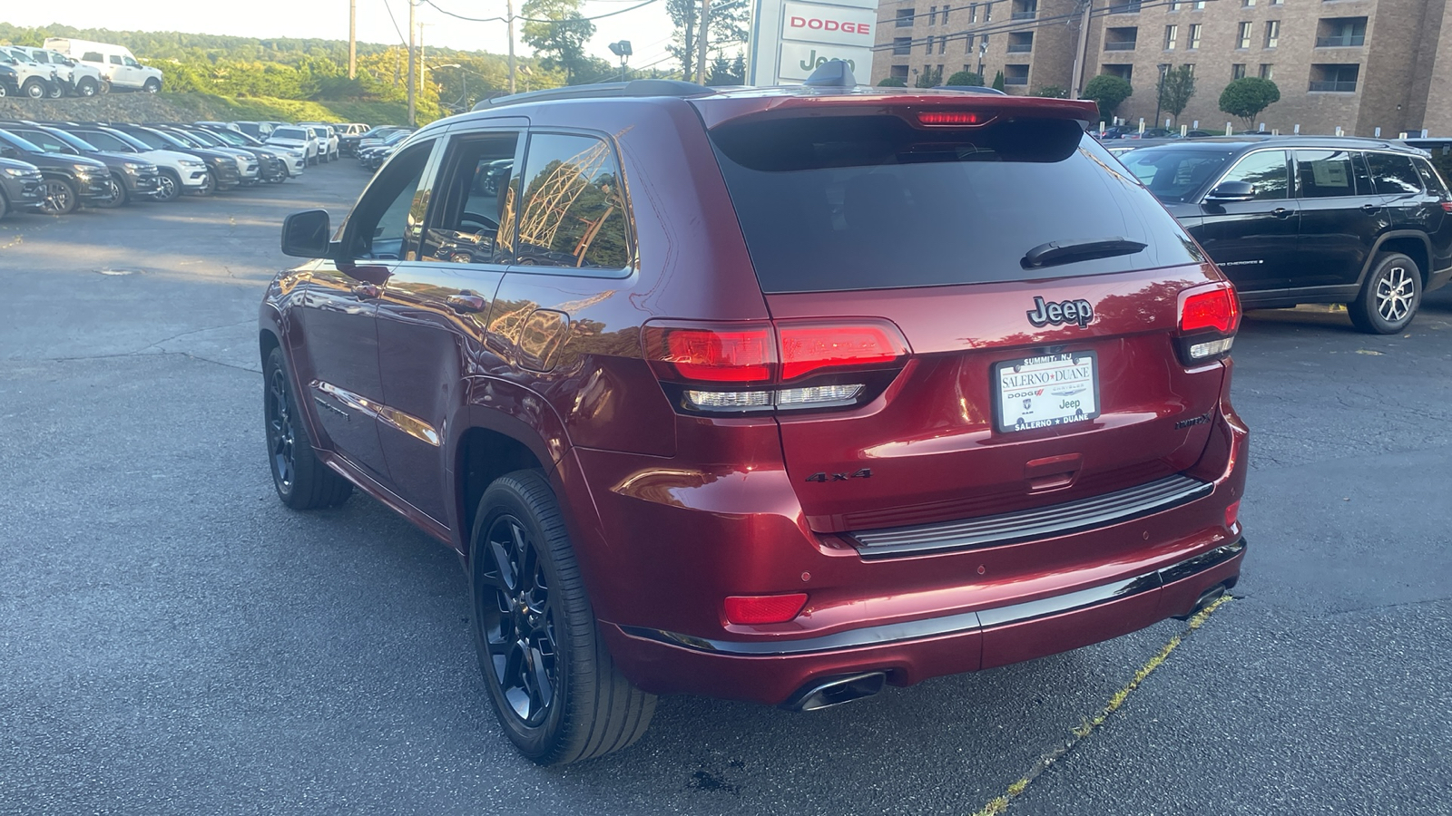 2021 Jeep Grand Cherokee Limited X 24