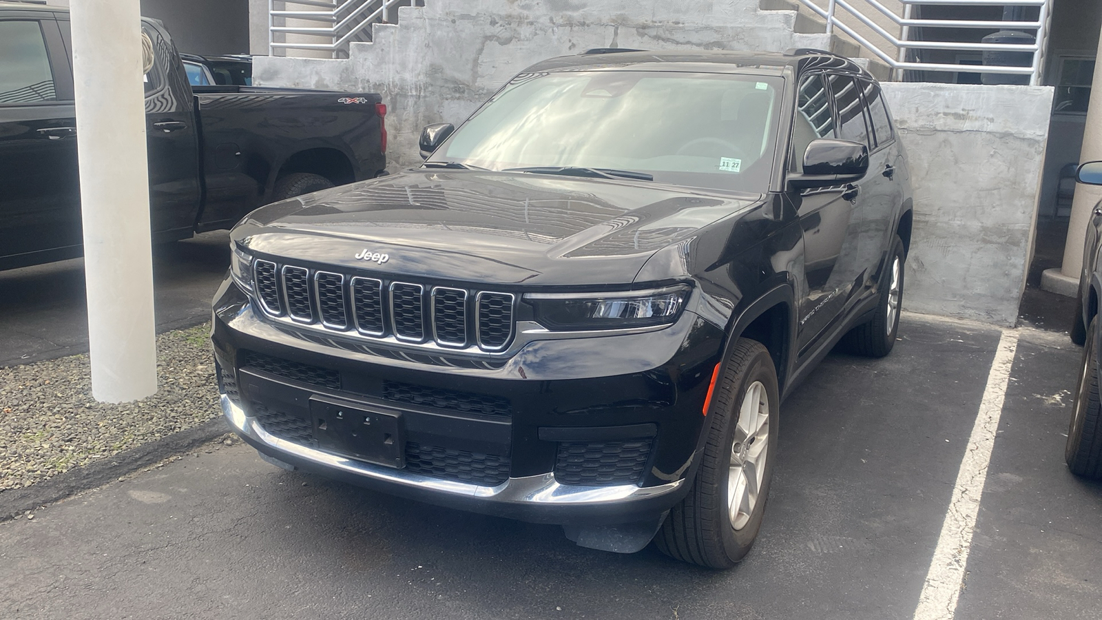 2023 Jeep Grand Cherokee L Laredo 5