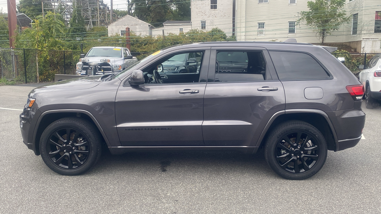 2021 Jeep Grand Cherokee Laredo X 4