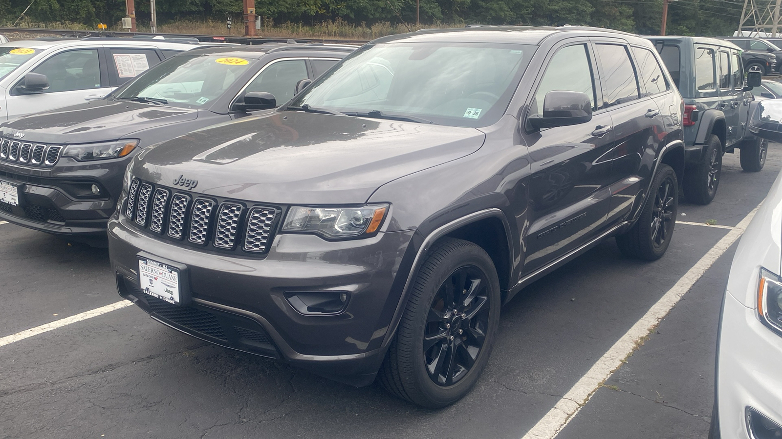 2021 Jeep Grand Cherokee Laredo X 6