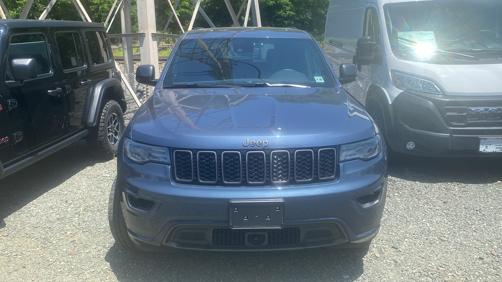 2021 Jeep Grand Cherokee Limited 3