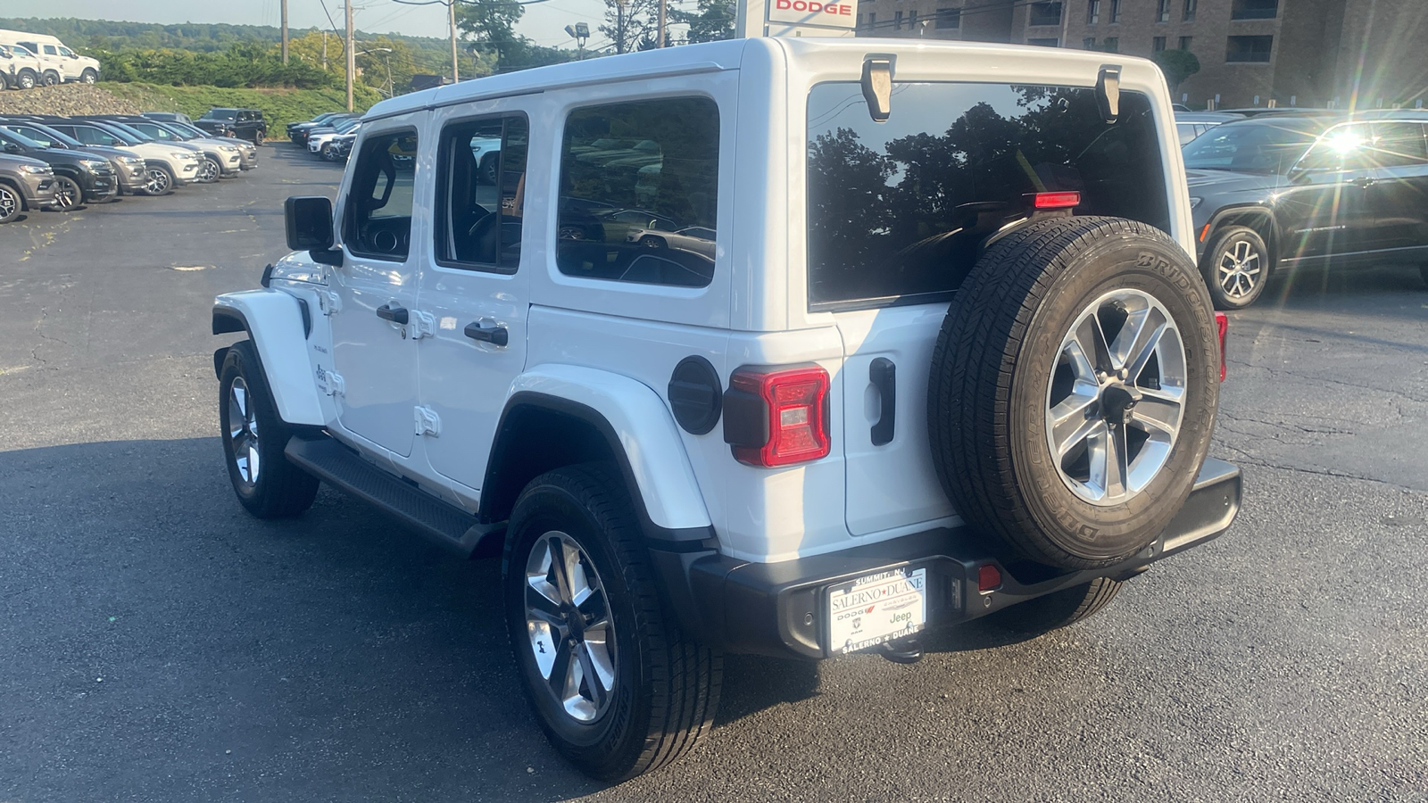 2021 Jeep Wrangler Unlimited Sahara 24