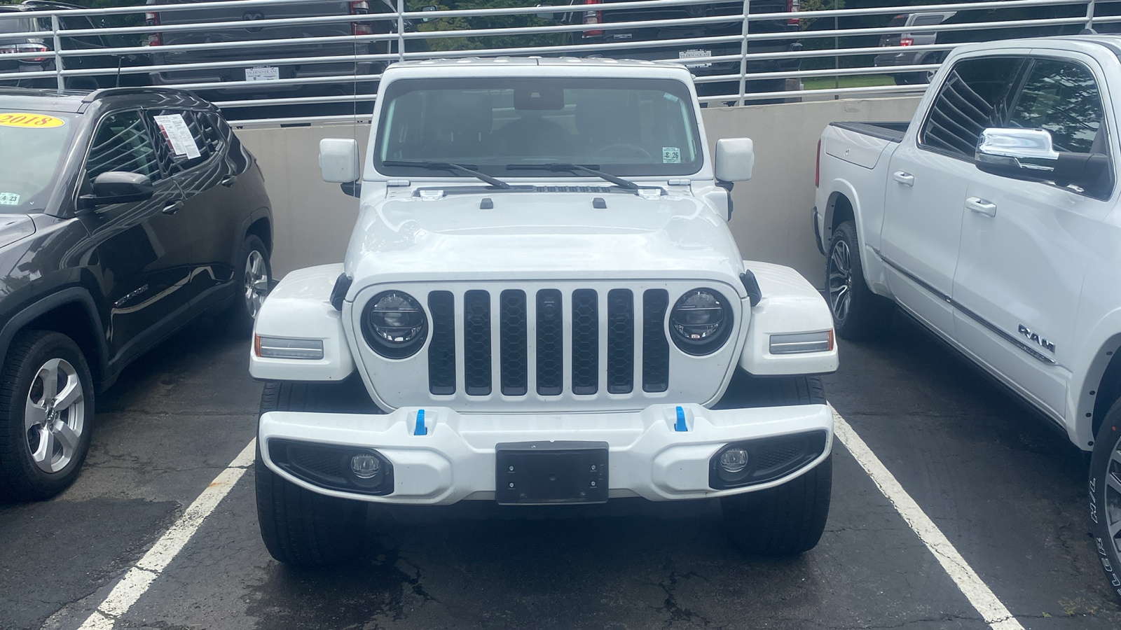 2021 Jeep Wrangler Unlimited Sahara 4xe 3