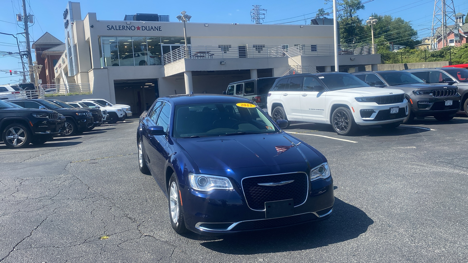 2015 Chrysler 300 Limited 1