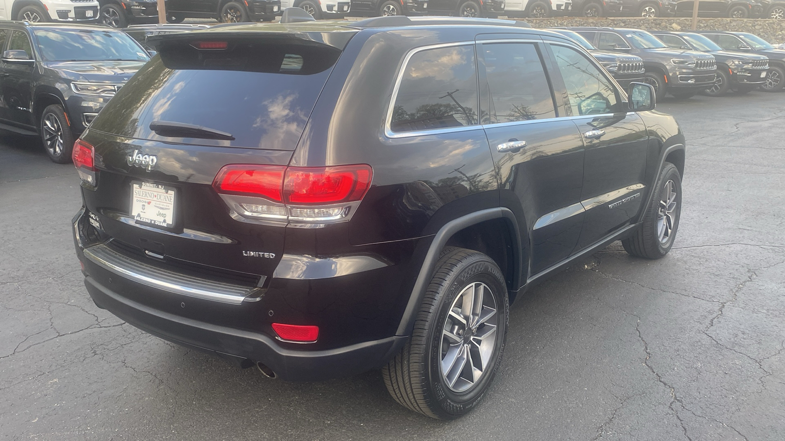2021 Jeep Grand Cherokee Limited 28