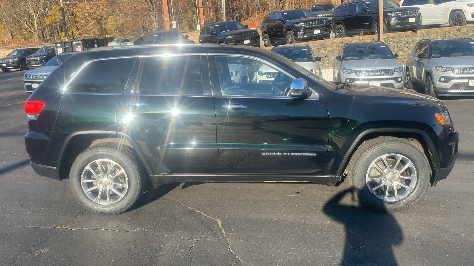 2015 Jeep Grand Cherokee Limited 28