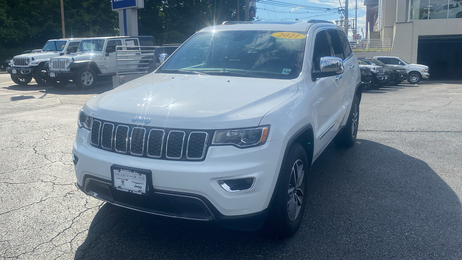 2021 Jeep Grand Cherokee Limited 3