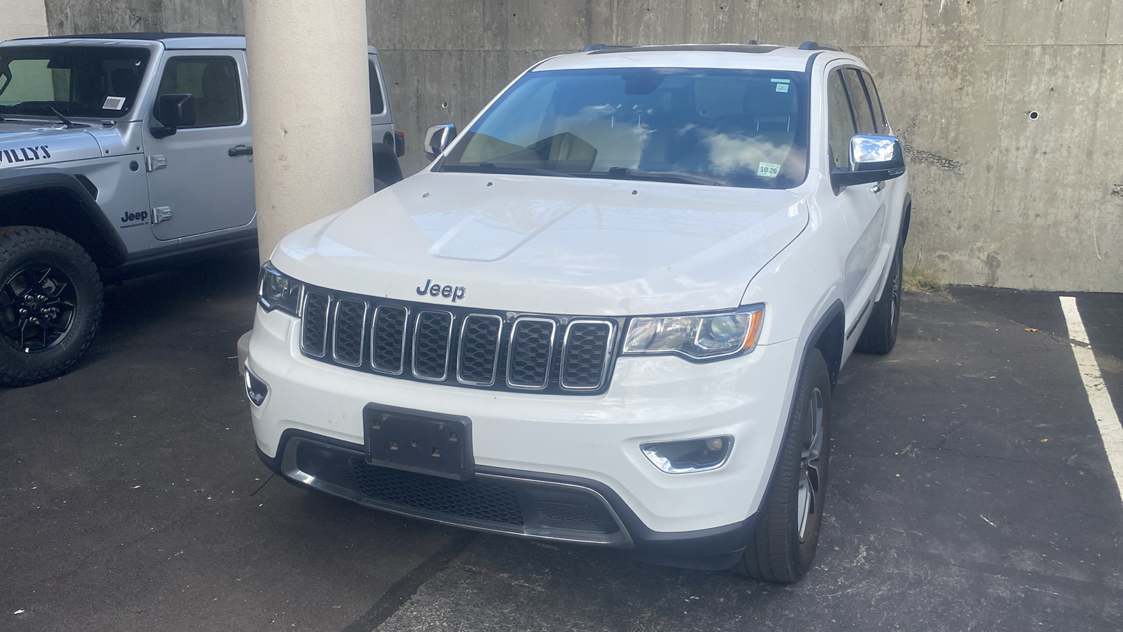 2021 Jeep Grand Cherokee Limited 3