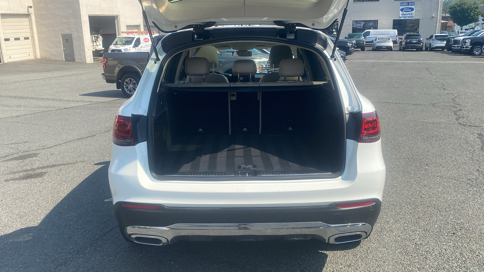 2021 Mercedes-Benz GLC GLC 300 26