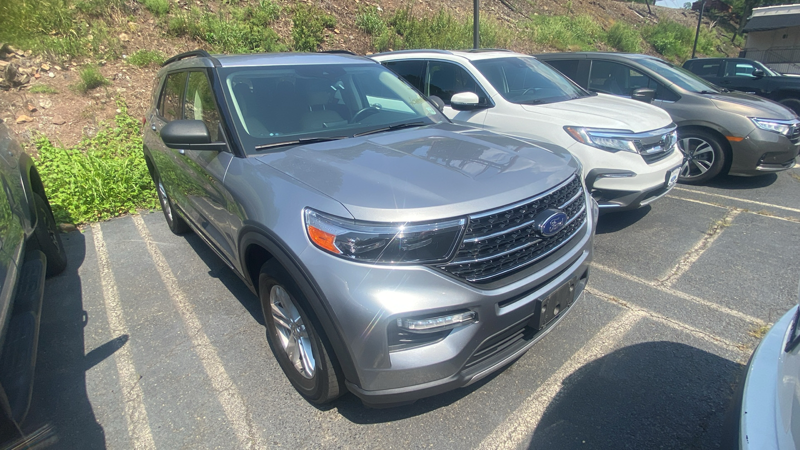 2021 Ford Explorer XLT 3