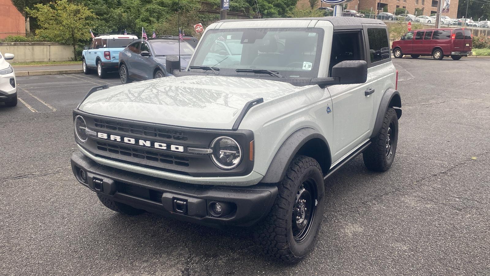 2023 Ford Bronco Black Diamond 3