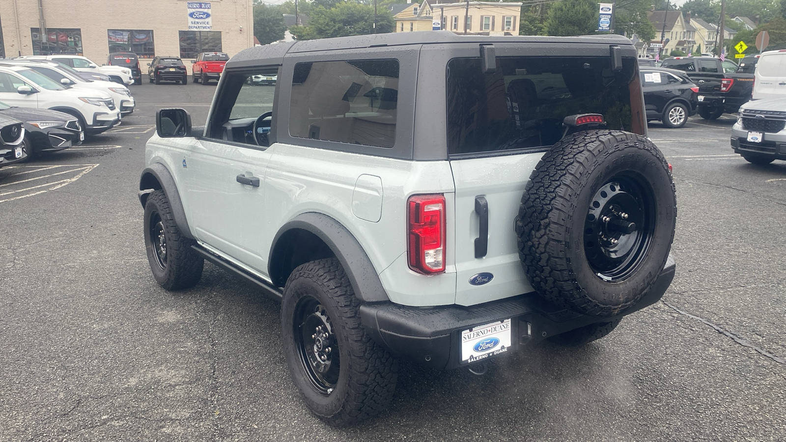 2023 Ford Bronco Black Diamond 23