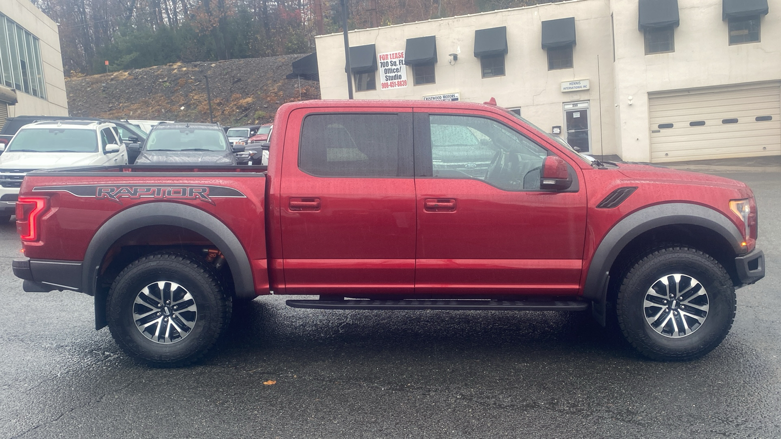 2019 Ford F-150 Raptor 28