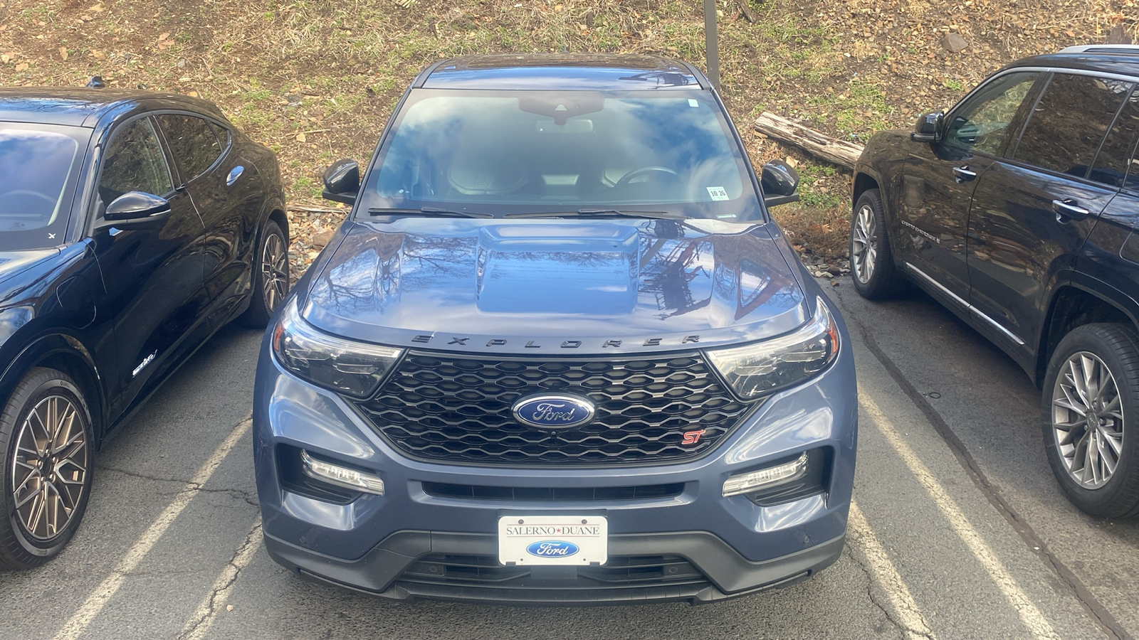 2021 Ford Explorer ST 4