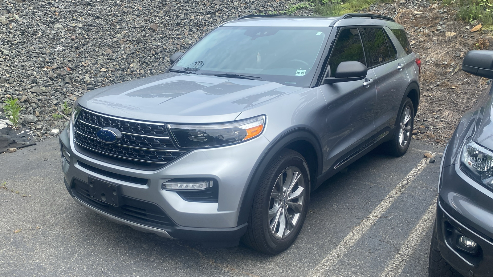 2021 Ford Explorer XLT 2