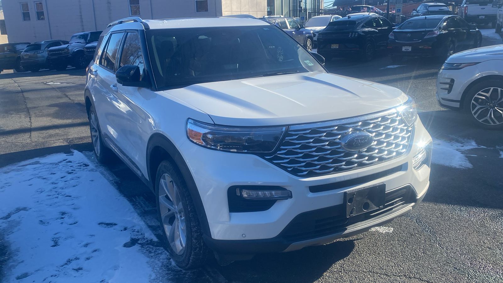 2021 Ford Explorer Platinum 2