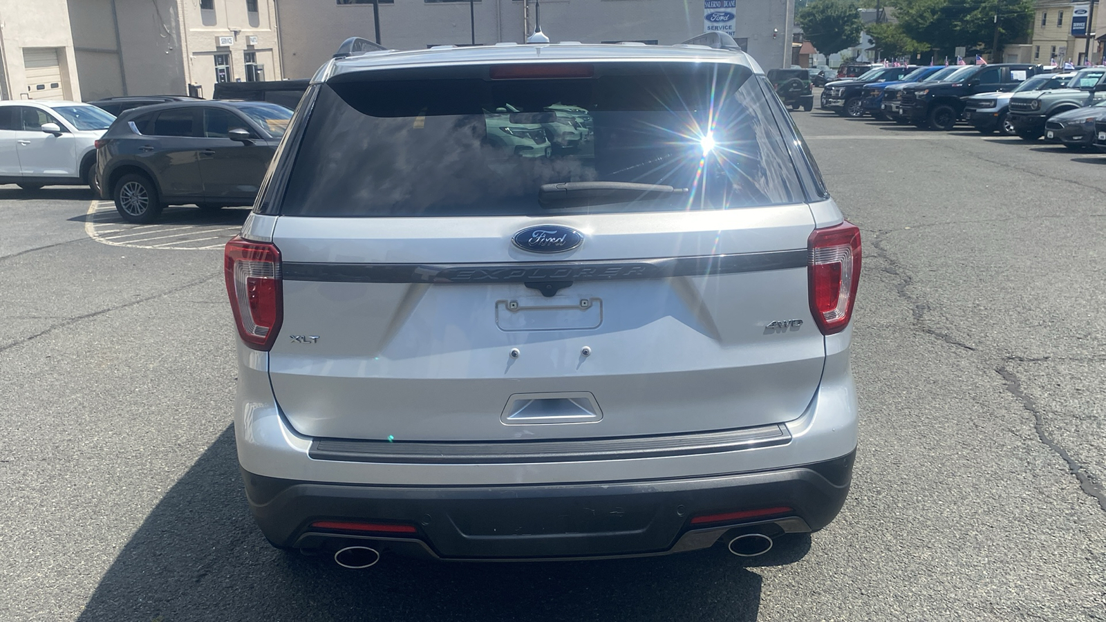 2018 Ford Explorer XLT 27