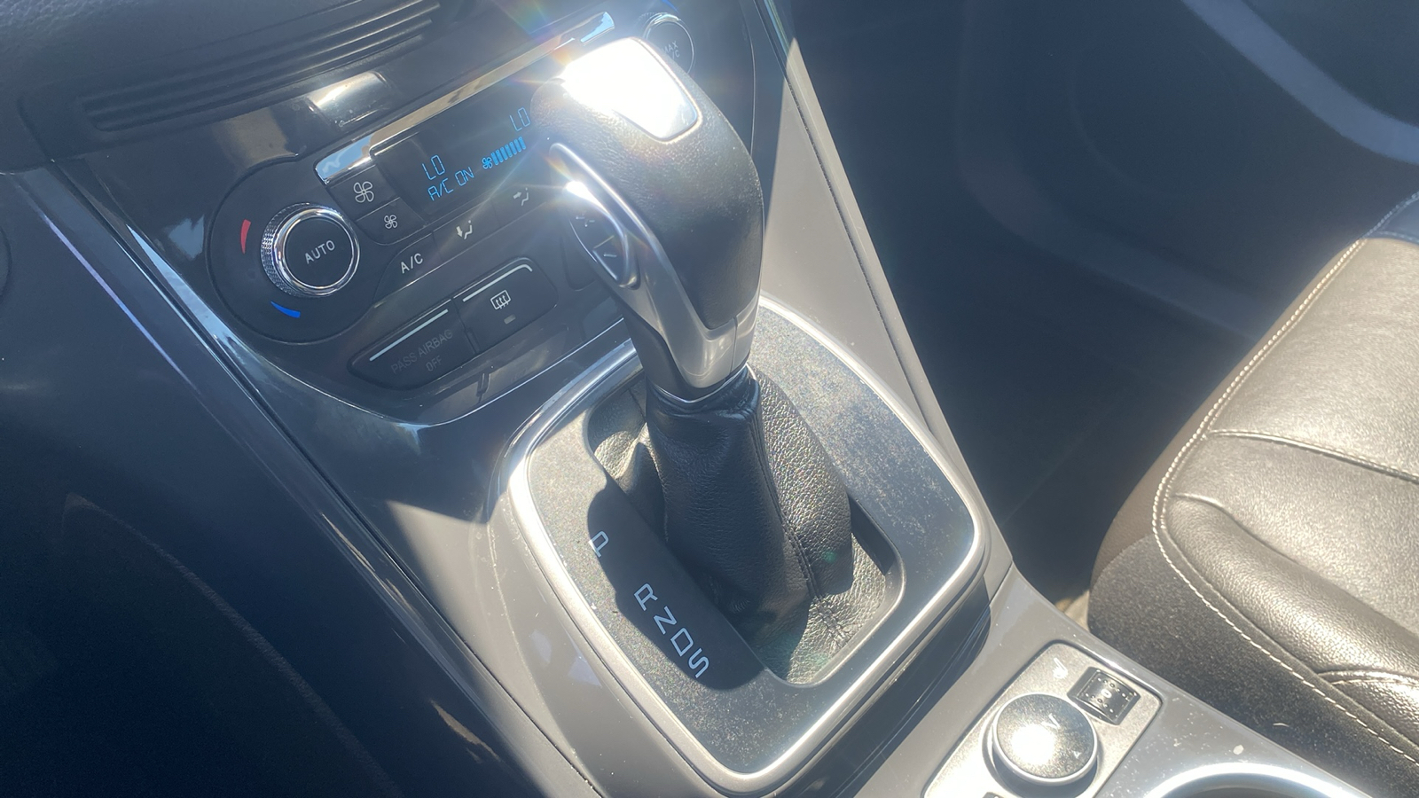 2013 Ford Escape Titanium 16
