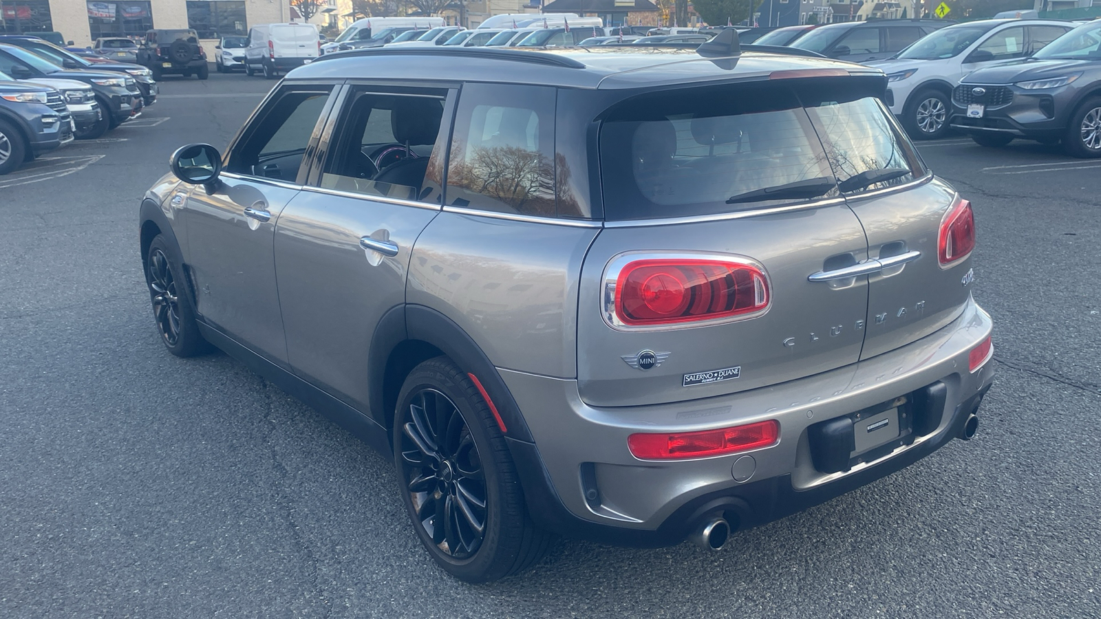 2017 MINI Clubman Cooper S 23