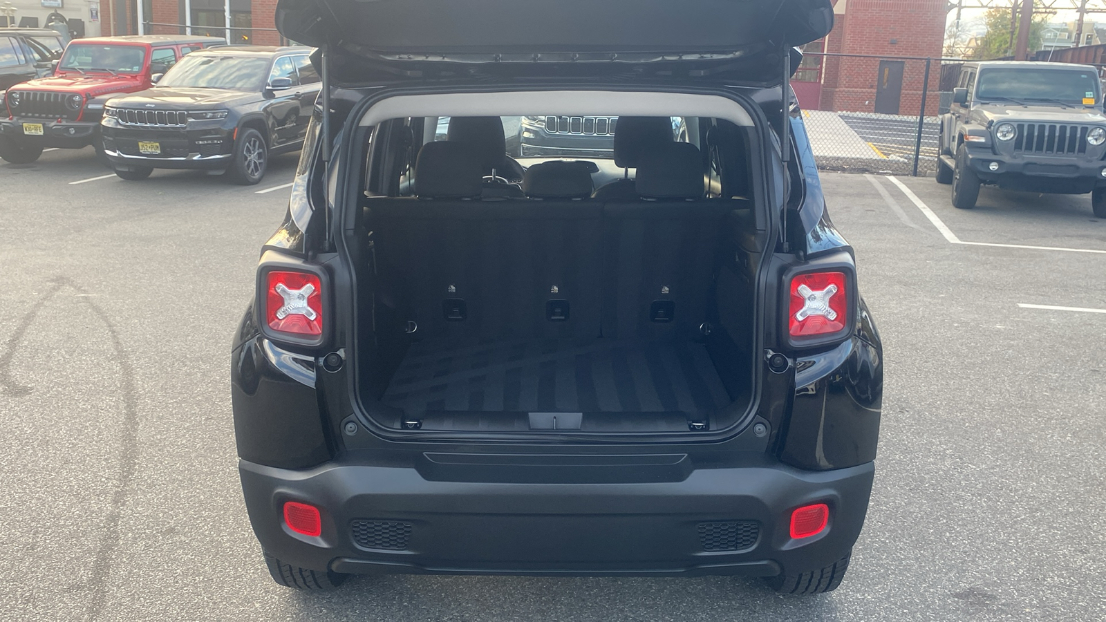 2023 Jeep Renegade Upland 26