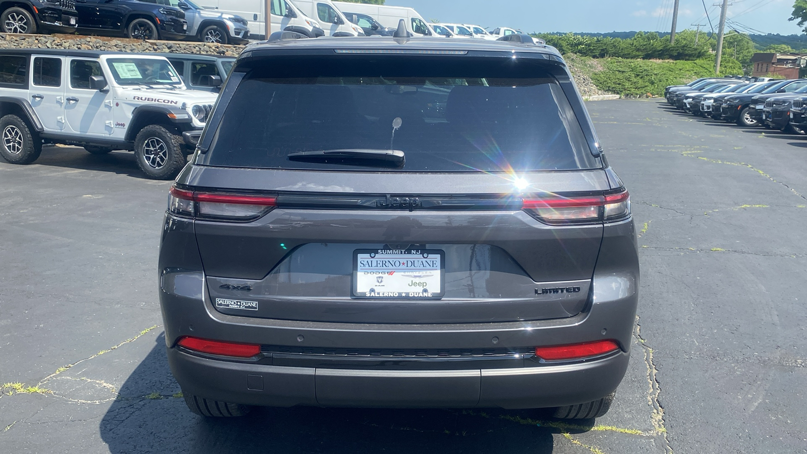 2024 Jeep Grand Cherokee Limited 26