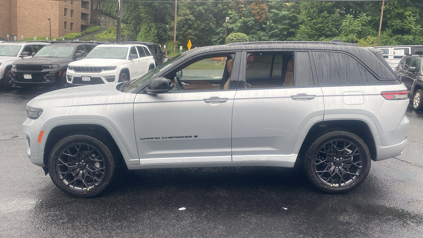 2024 Jeep Grand Cherokee Summit Reserve 4