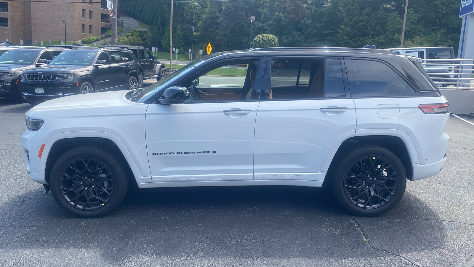 2024 Jeep Grand Cherokee Summit Reserve 4