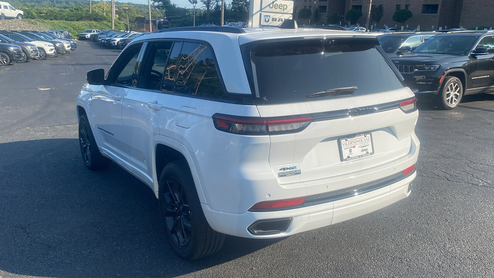 2024 Jeep Grand Cherokee 4xe Anniversary Edition 25